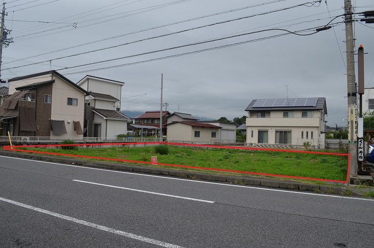 八幡地内幹線道路沿いで車のアクセス良し 宅地転用可　