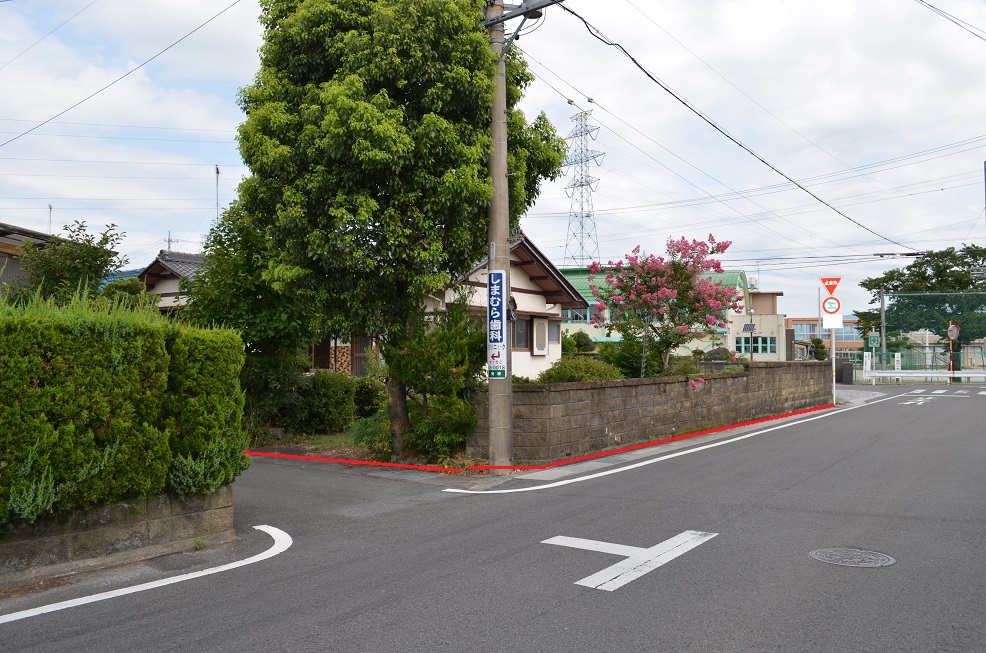 小学校目の前！南東の角地