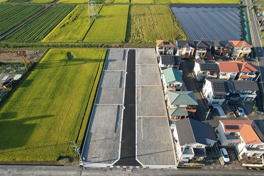 分譲地上田北　最終１区画　南向き角地　即建築可！上下水道完備！境界ブロック設置済