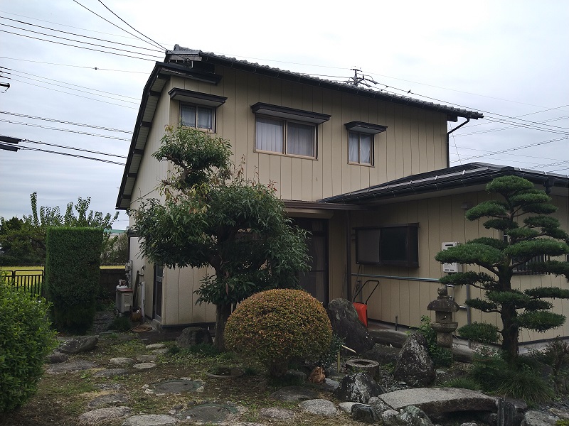 値下げしました！262坪の土地に母屋　離れ　蔵　車庫　庭のある暮らし