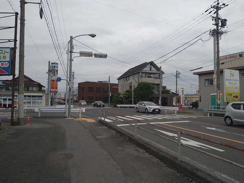 池田町のほぼ中央の旧歯科医院と住居