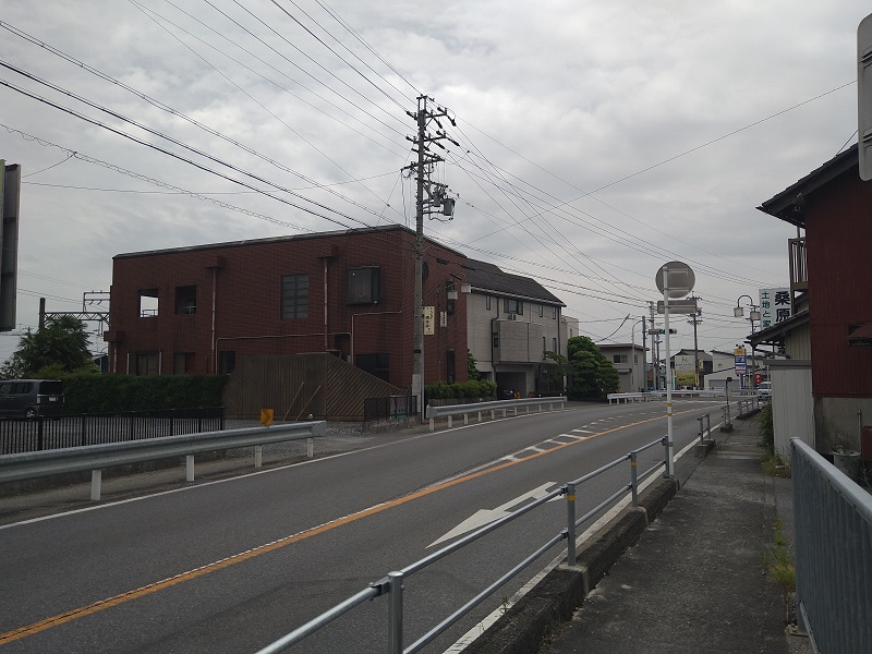 池田町のほぼ中央の旧歯科医院と住居